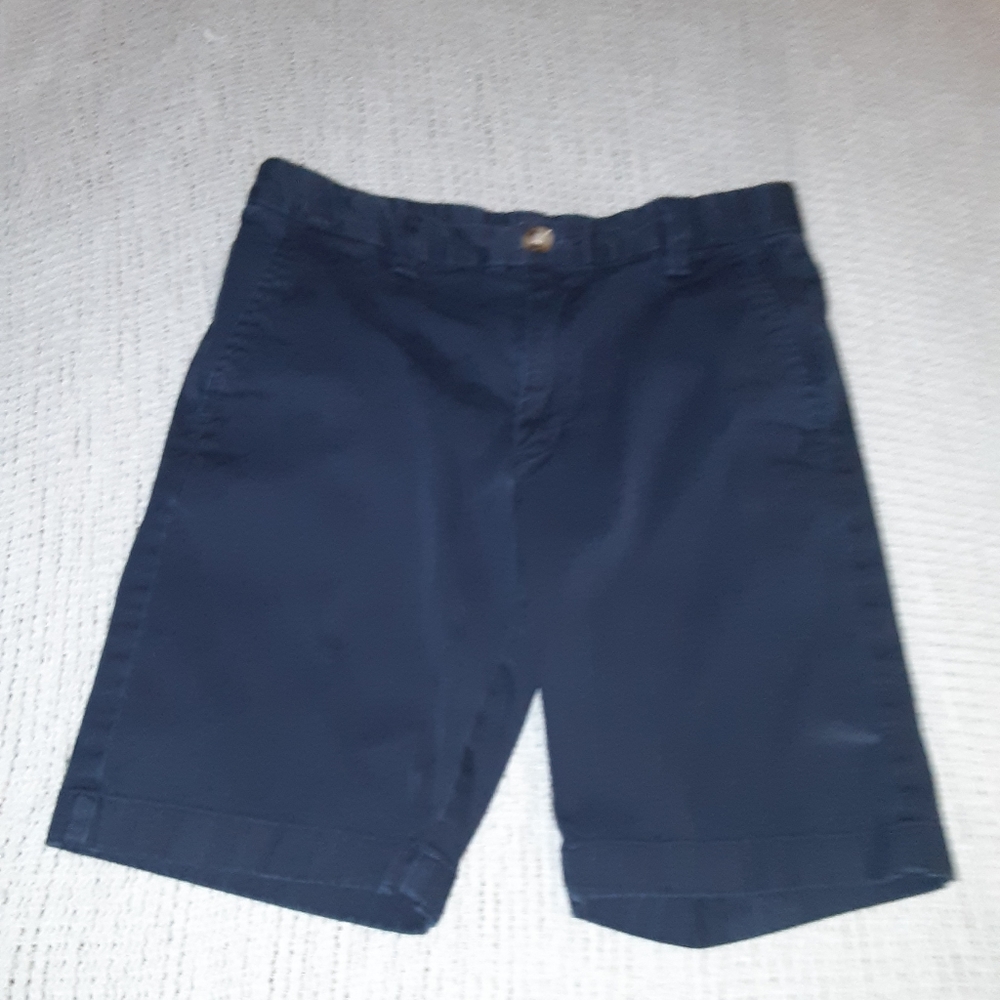 Vineyard vines
